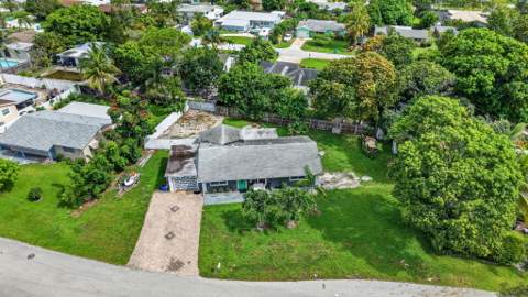 415 SW 7th Court, Boynton Beach FL - photo 24 of 32