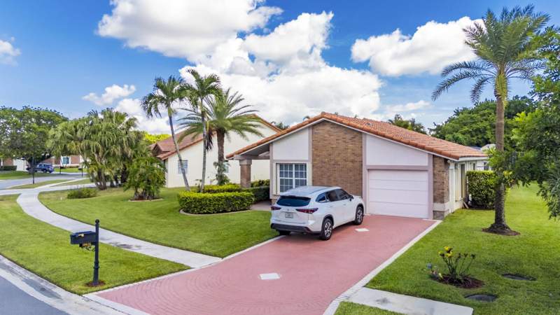 4 bedroom Single Family Residence at 19626 Sea Pines Way, Boca Greens 4, Boca Raton — photo 4