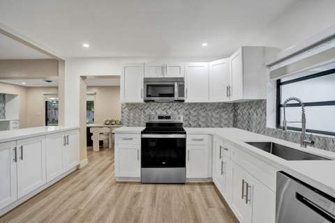 885 Azalea Court, Plantation FL - photo 12 of 35