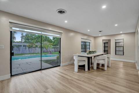 885 Azalea Court, Plantation FL - photo 10 of 35
