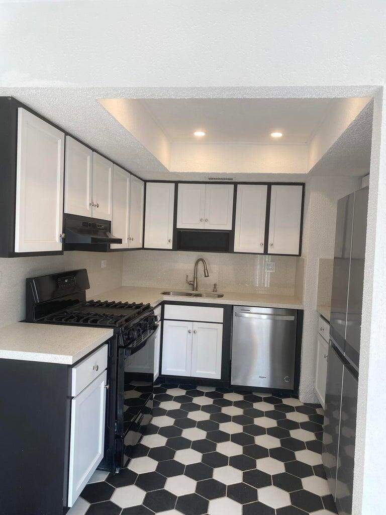 2 bedroom Townhouse at 3031 E Missionwood Lane #C-51, Missionwood At Miramar Condo, Miramar — photo 3