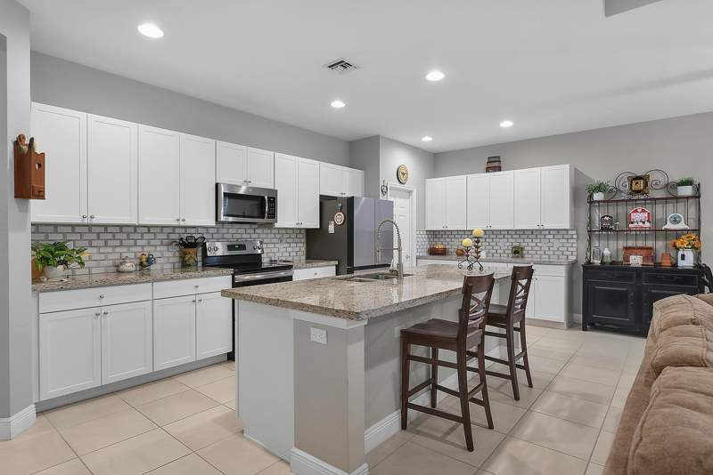 2 bedroom Single Family Residence at 1332 NW Leonardo Circle, Vizcaya Falls Plat 1, Port St. Lucie — photo 3
