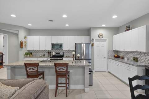 1332 NW Leonardo Circle, Port St. Lucie FL - photo 13 of 47