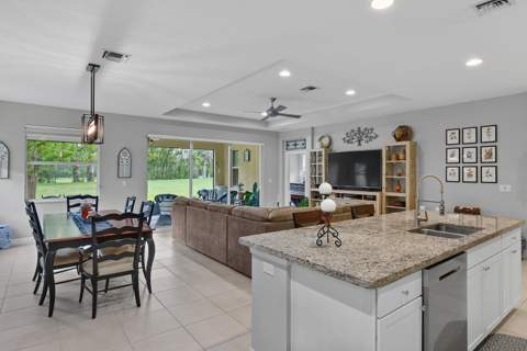 1332 NW Leonardo Circle, Port St. Lucie FL - photo 14 of 47