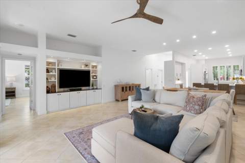 8170 Bob-O-Link Drive, West Palm Beach FL - photo 8 of 35