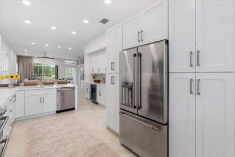 8170 Bob-O-Link Drive, West Palm Beach FL - photo 6 of 35