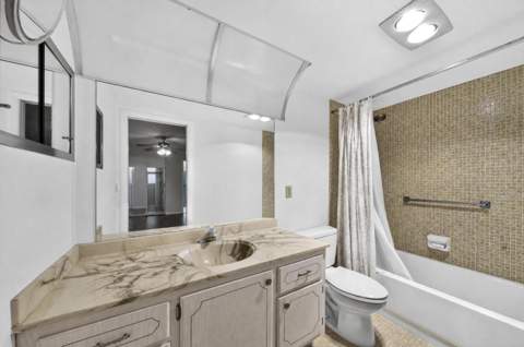 206 Richmond A #206, Deerfield Beach FL - photo 12 of 18