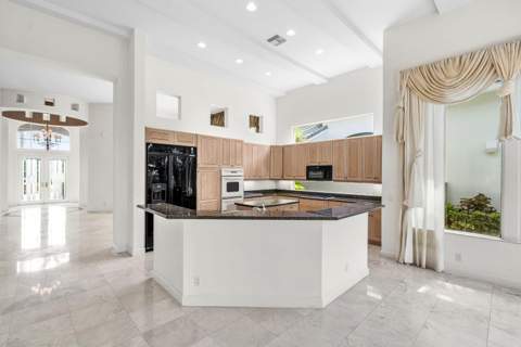 7700 Bella Verde Way, Delray Beach FL - photo 24 of 132