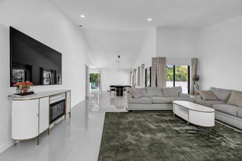 21641 Sutters Lane, Boca Raton FL - photo 6 of 42