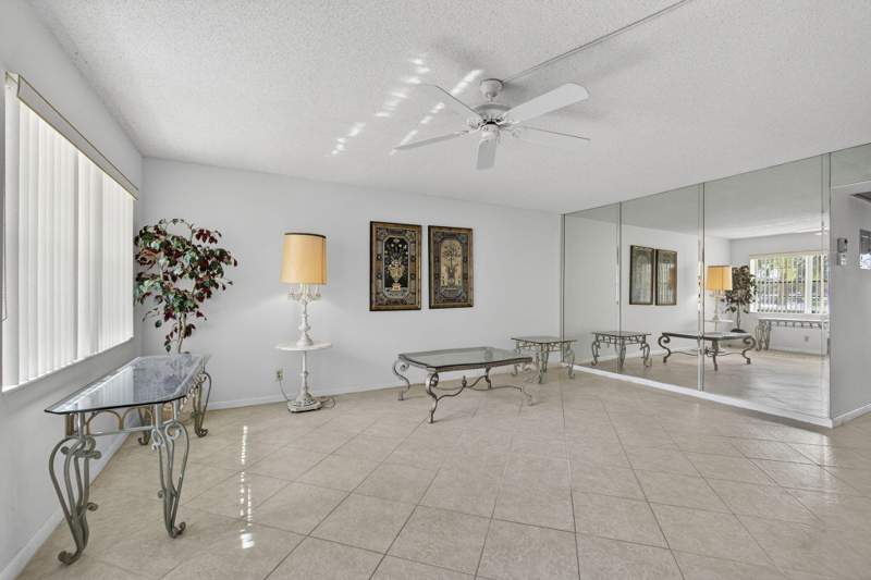 2 bedroom Condominium at 100 Sheffield, Sheffield Condos A To Q, West Palm Beach — photo 4