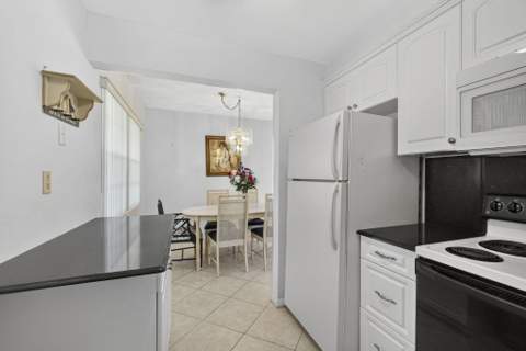 100 Sheffield, West Palm Beach FL - photo 6 of 35