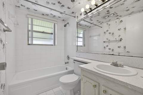 100 Sheffield, West Palm Beach FL - photo 10 of 35