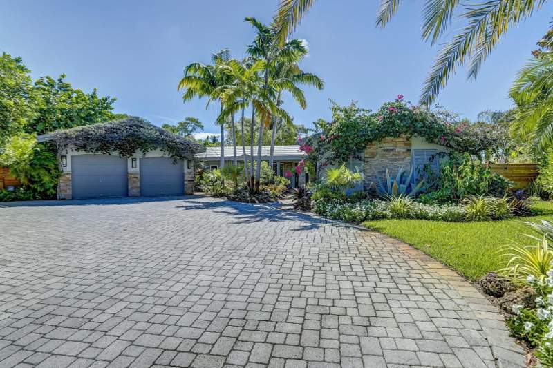 3 bedroom Single Family Residence at 1948 NE 7th Terrace, Tropical Gardens Amen Plat, Wilton Manors — photo 1