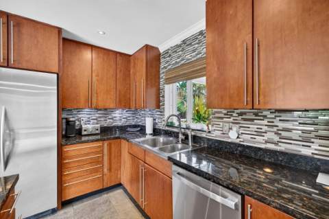 1948 NE 7th Terrace, Wilton Manors FL - photo 18 of 114