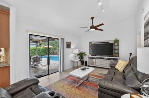 760 NW 41st Terrace, Deerfield Beach FL - photo 15 of 44