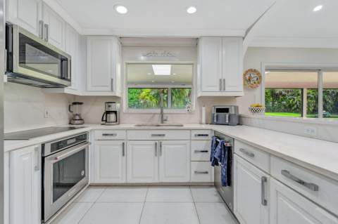 6164 Celadon Circle, Palm Beach Gardens FL - photo 11 of 32