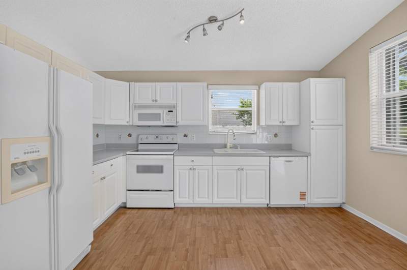 3 bedroom Single Family Residence at 7666 Rockport Circle, Smith Farm, Lake Worth — photo 3