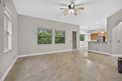 742 Cresta Circle, West Palm Beach FL - photo 16 of 75