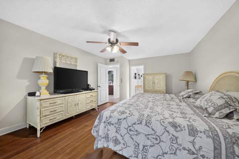 206 Richmond A #206, Deerfield Beach FL - photo 9 of 18