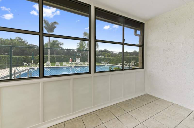 2 bedroom Condominium at 126 Sparrow Drive #22A, Charolais, Royal Palm Beach — photo 4