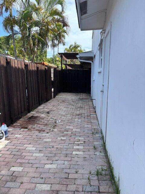 3 bedroom Townhouse at 1637 NE 5th Street #2, Na, Fort Lauderdale — photo 5