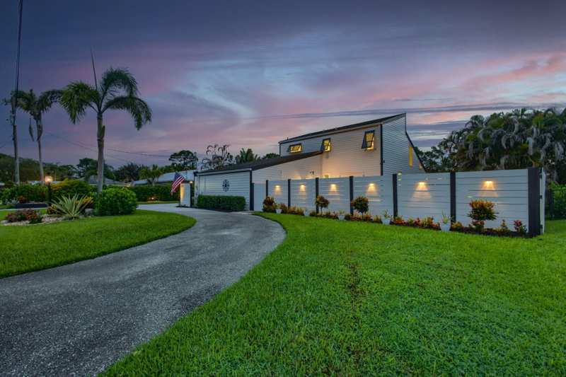 3 bedroom Single Family Residence at 5723 SE Orange Blossom Trail, Poinciana Gardens, Hobe Sound — photo 1
