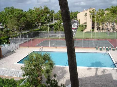 7300 Lake Cir Drive #202, Margate FL - photo 17 of 19