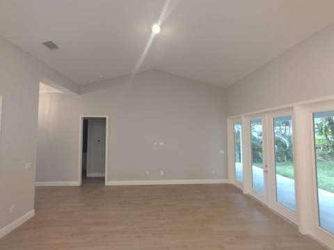 662 NE Waverly Terrace, Jensen Beach FL - photo 8 of 15
