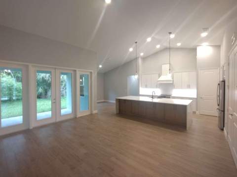 662 NE Waverly Terrace, Jensen Beach FL - photo 11 of 15