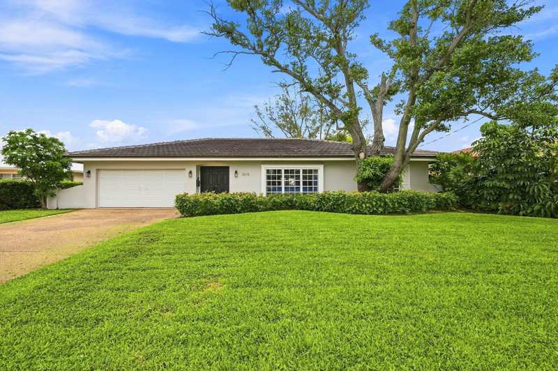 5 bedroom Single Family Residence at 3315 NE 42nd Court, Bermuda-Riviera Sub Of Galt, Fort Lauderdale — photo 1