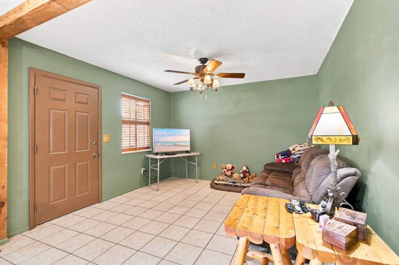 3 bedroom Single Family Residence at 7405 Brookline Avenue, Lakewood Park Unit 7, Fort Pierce — photo 3