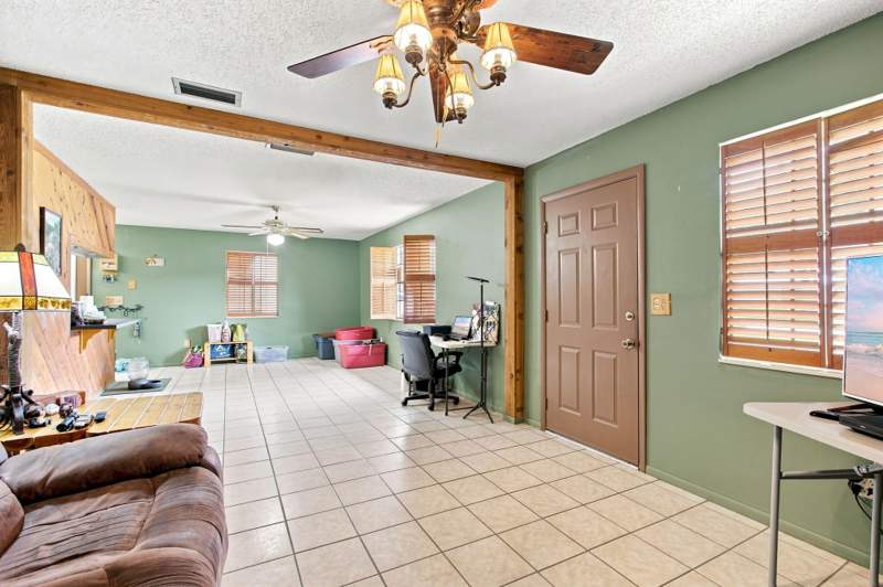 3 bedroom Single Family Residence at 7405 Brookline Avenue, Lakewood Park Unit 7, Fort Pierce — photo 4