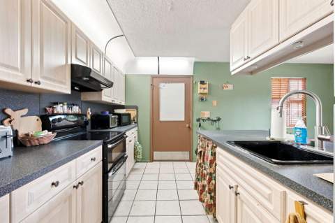 7405 Brookline Avenue, Fort Pierce FL - photo 11 of 28