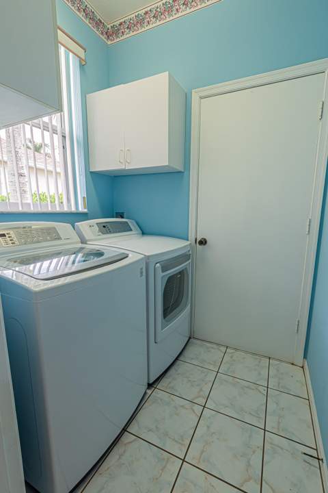 1009 NW Tuscany Drive, Port St. Lucie FL - photo 17 of 41