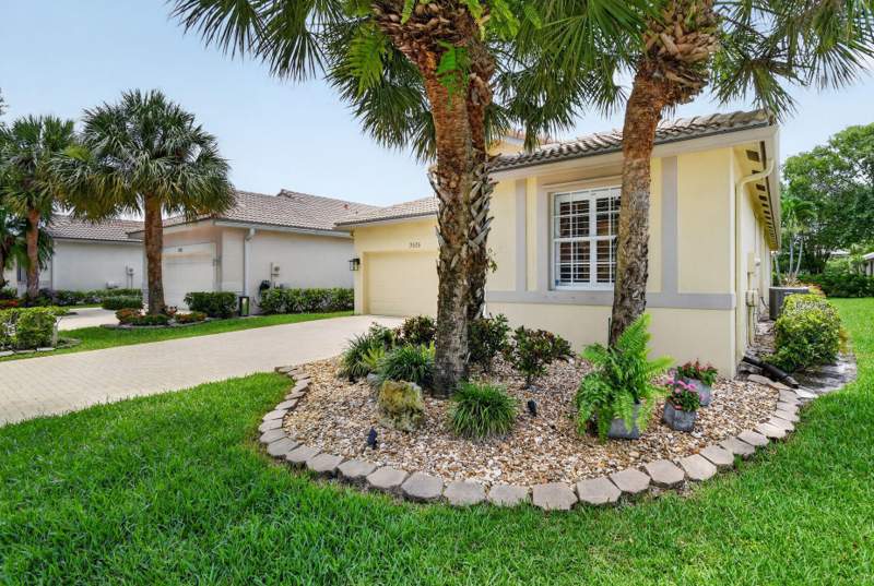 3 bedroom Single Family Residence at 9575 Sandpiper Shores Way, Baywinds Rpd 12, West Palm Beach — photo 2
