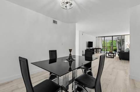 2800 N 46th Avenue #A404, Hollywood FL - photo 15 of 52