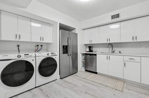 2800 N 46th Avenue #A404, Hollywood FL - photo 20 of 52