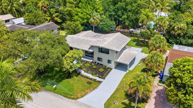 4 bedroom Single Family Residence at 1701 SW 4th Court, Gill Isles, Fort Lauderdale — photo 3