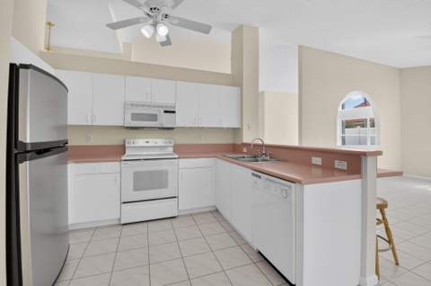 1165 Sea Grape Circle, Delray Beach FL - photo 10 of 22