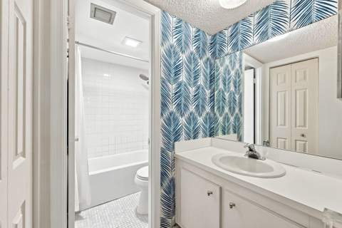 9440 Poinciana Place #314, Davie FL - photo 20 of 56