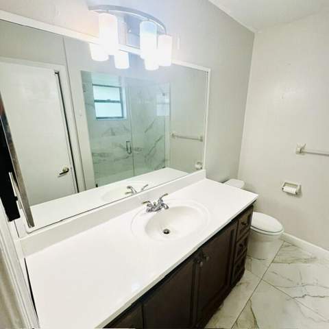251 Las Palmas Street, Royal Palm Beach FL - photo 15 of 30