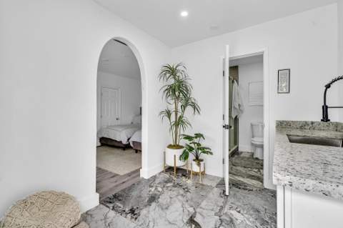 2001 N 52nd Avenue, Hollywood FL - photo 24 of 48