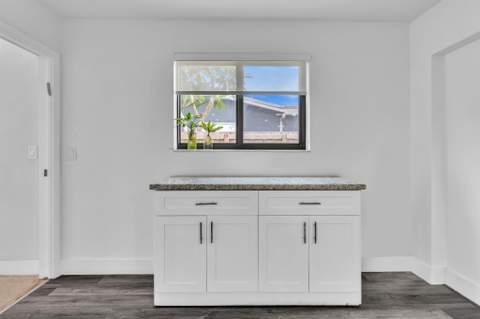 2001 N 52nd Avenue, Hollywood FL - photo 12 of 48