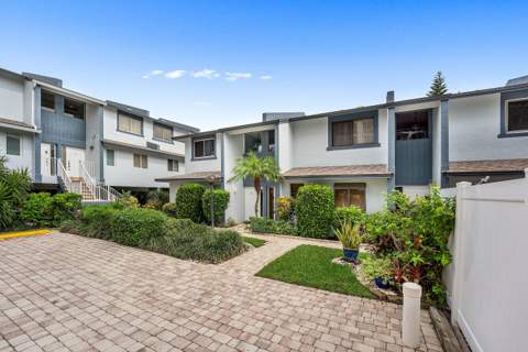 3409 SE 8th Street #6, Pompano Beach FL - photo 7 of 49