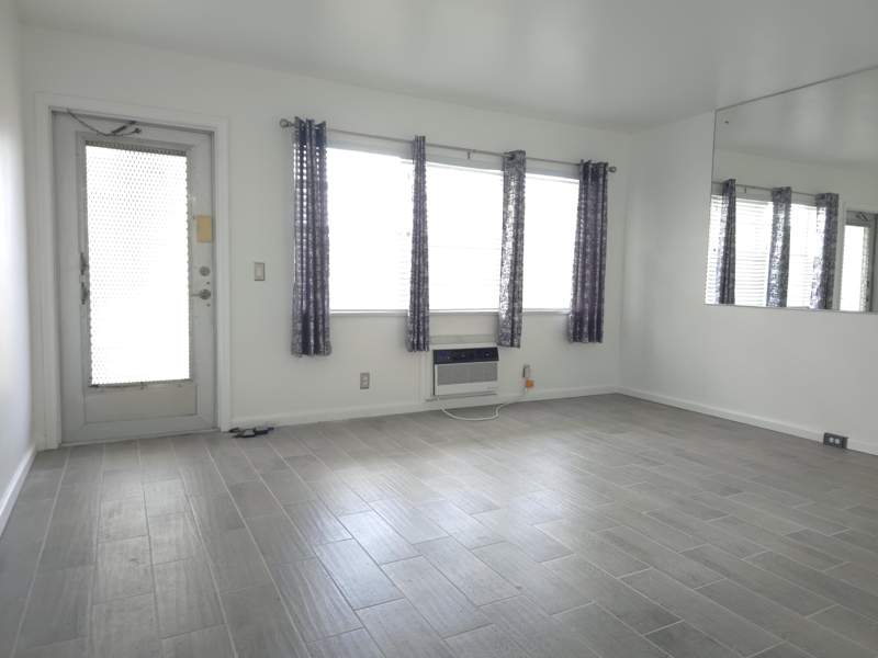 1 bedroom Condominium at 208 Kent M, Century Village, West Palm Beach — photo 5