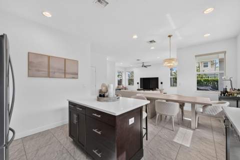 6994 Pines Circle, Coconut Creek FL - photo 20 of 63