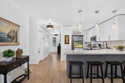 8425 Casa Del Lago #H, Boca Raton FL - photo 6 of 35