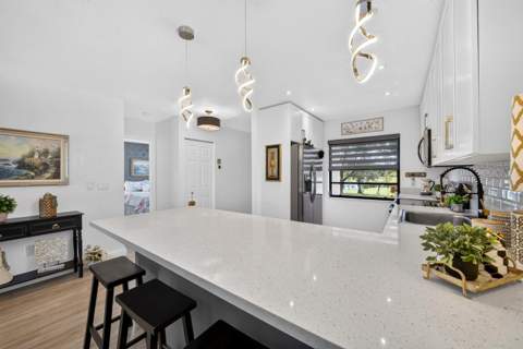 8425 Casa Del Lago #H, Boca Raton FL - photo 8 of 35