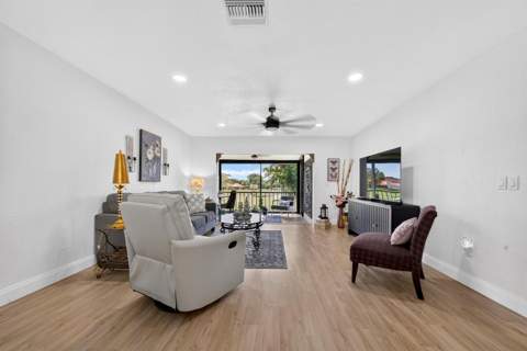 8425 Casa Del Lago #H, Boca Raton FL - photo 10 of 35
