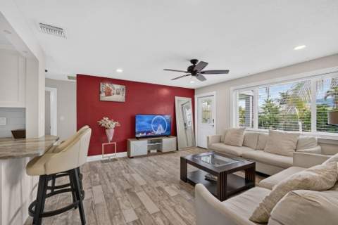 216 E 24th Street, Riviera Beach FL - photo 7 of 50